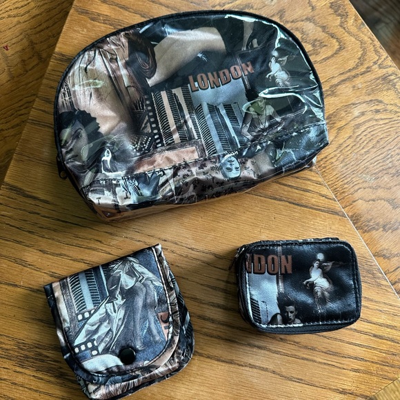 Vintage travel makeup case - Picture 9 of 14